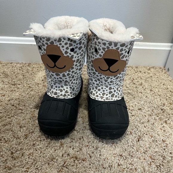 EUC Cat & Jack toddler snow boots, cheetah, 9 - Picture 1 of 6